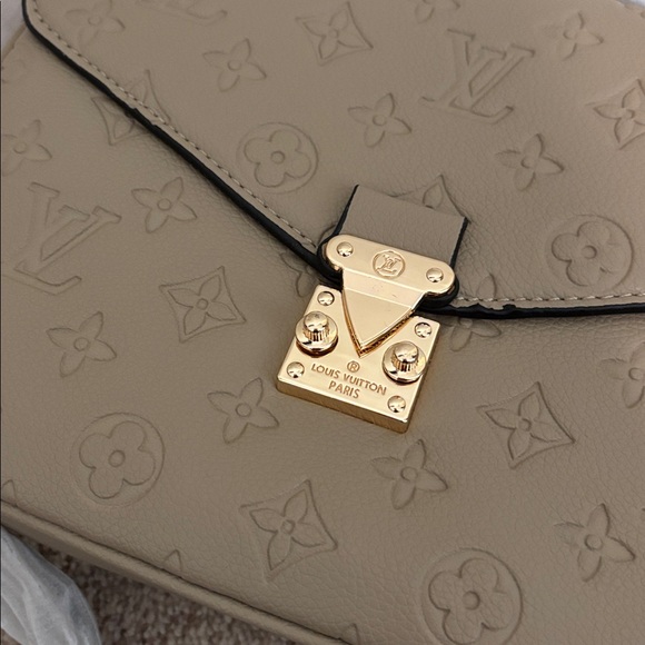 Taupe Monogram Empreinte Pochette Métis Shoulder Bag - Picture 6 of 8